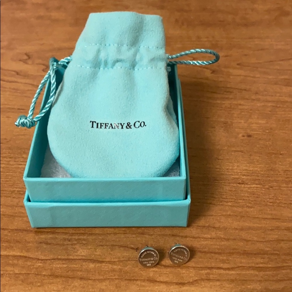 tiffany & co return to tiffany stud earrings